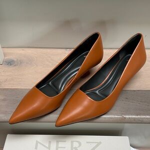 Franco Sarto Diva Kitten Heel, size 7.5 NWOT